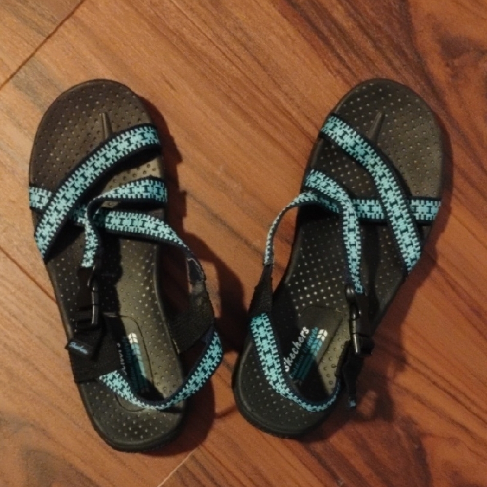 💋 SKECHERS Black and Blue Sandals 💋